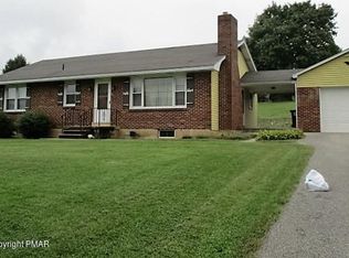 1850 Hahns Dairy Rd, Palmerton, PA 18071