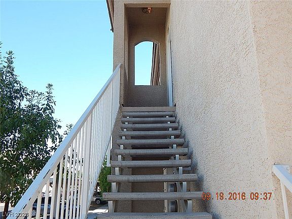 4th image of 3400 Cabana Dr Unit 2030