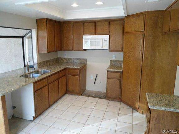 3rd image of 2814 E Cincinnati St