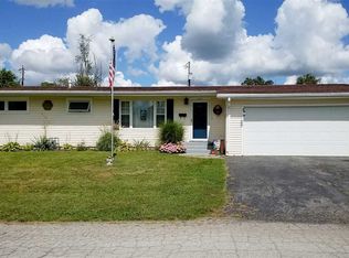 610 W Newton St, Winchester, IN 47394