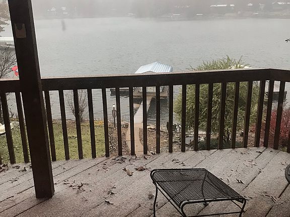 5th image of 37 Wyandotte Dr