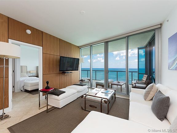 4th image of 17121 Collins Ave APT 3006