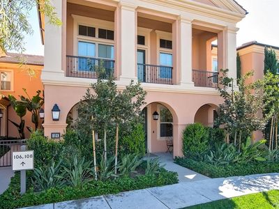 104 Overbrook, Irvine, CA, 92620