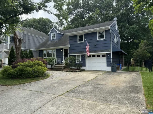 139 Forest Pl, Rochelle Park, NJ 07662