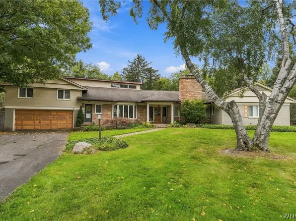 30 Brompton Cir, Buffalo, NY 14221