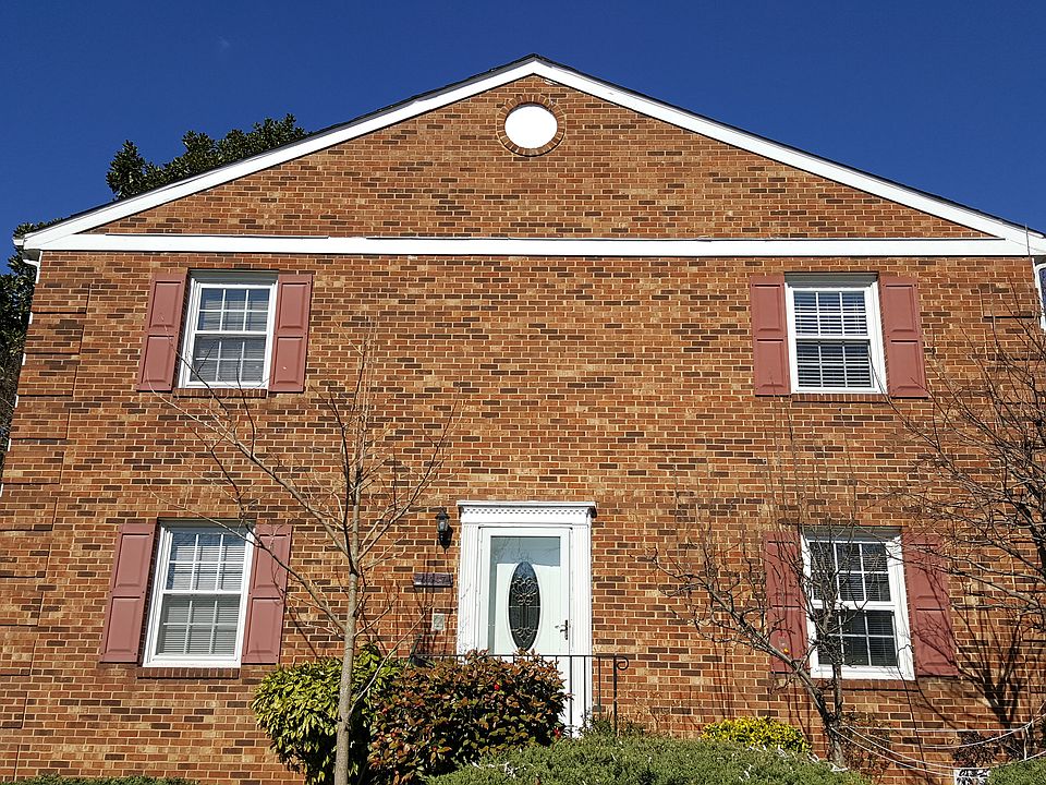 2nd image of 4417 Airlie Way