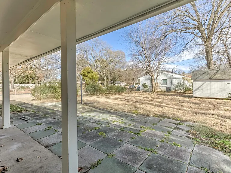 464 S White Station Rd — Photo 33