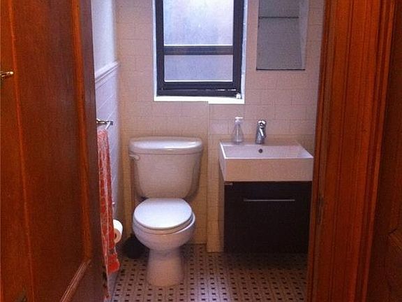 3rd image of 510 W 123rd St APT 35