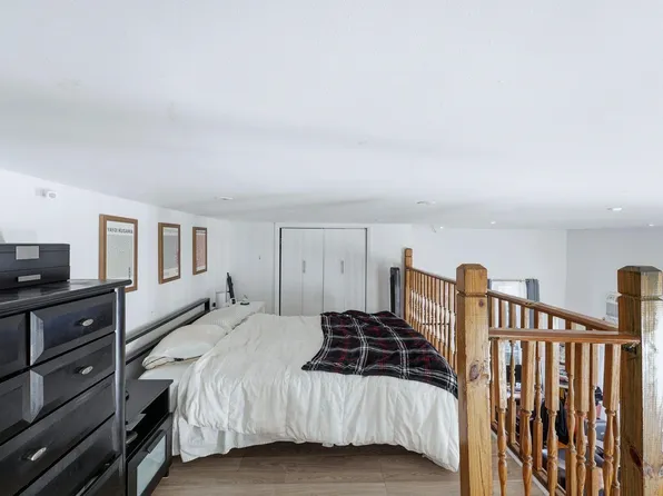 174 Grand Street image 16 of 28