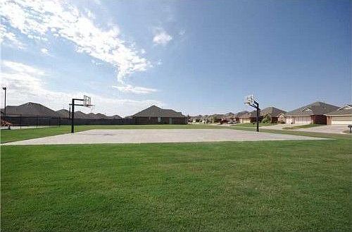 5th image of 15400 Blue Jay Dr