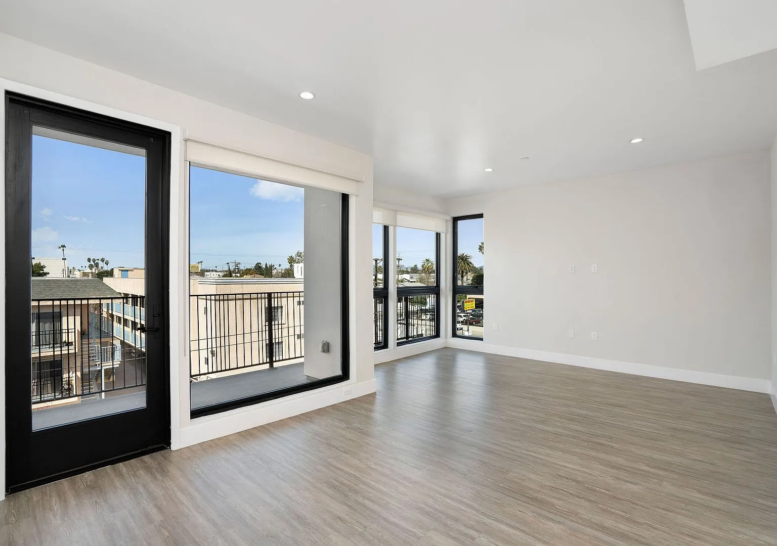 2 bed, 920 sqft, $2,745 — Photo 1