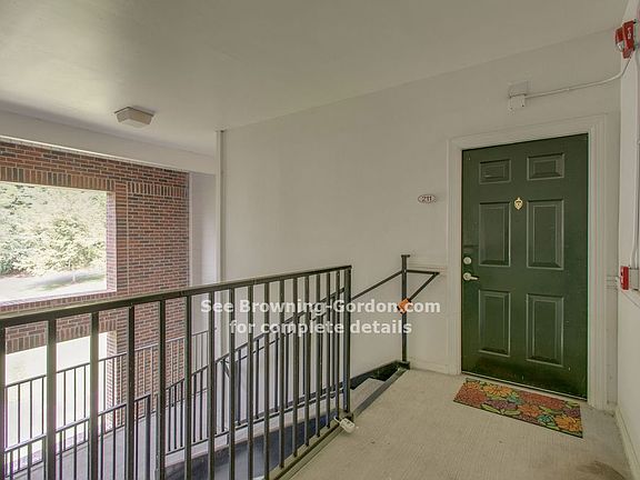 3rd image of 6820 Highway 70 S APT 211