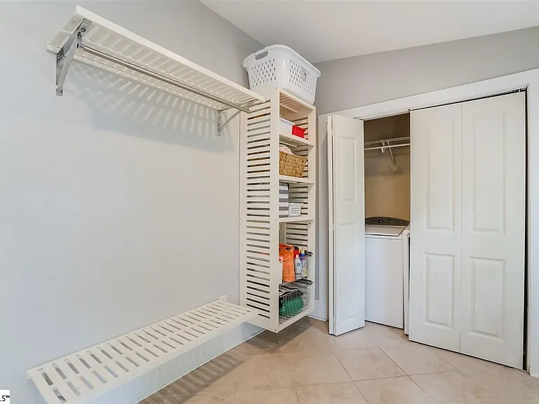 19 David St — Photo 12