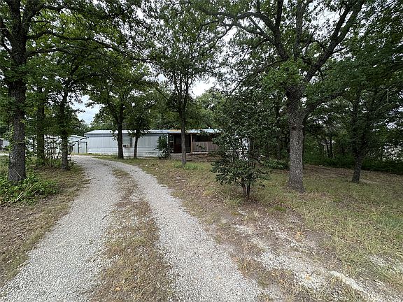 4th image of 176 Live Oak Rd
