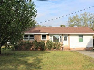 1016 Howle St, Hartsville, SC 29550