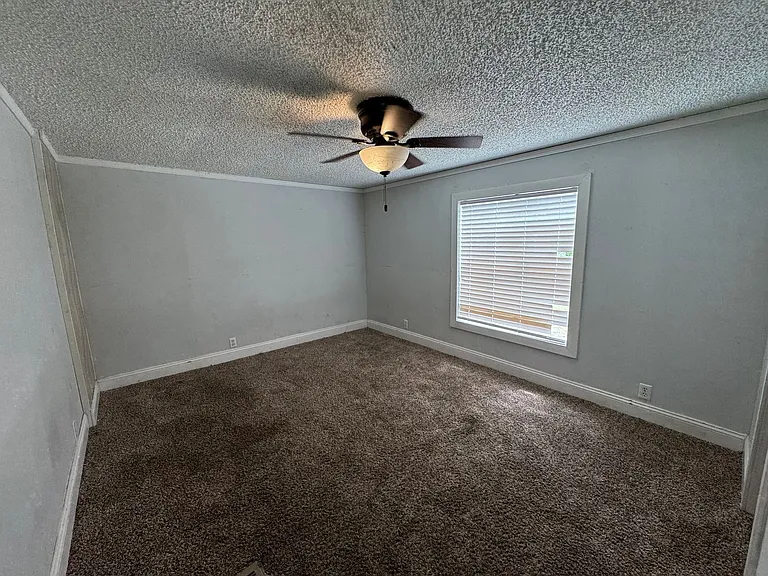 154 NW Alpata Ct — Photo 7
