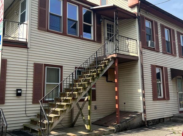 922 Water St APT 2