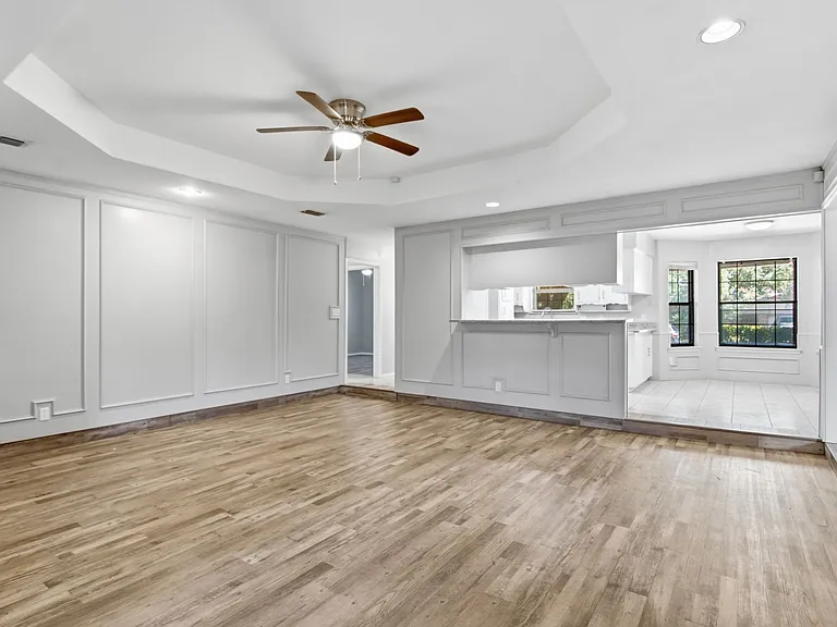 2223 Sierra Dr — Photo 7