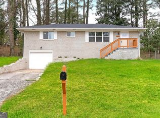 2587 Lancaster Dr, East Pt, GA 30344