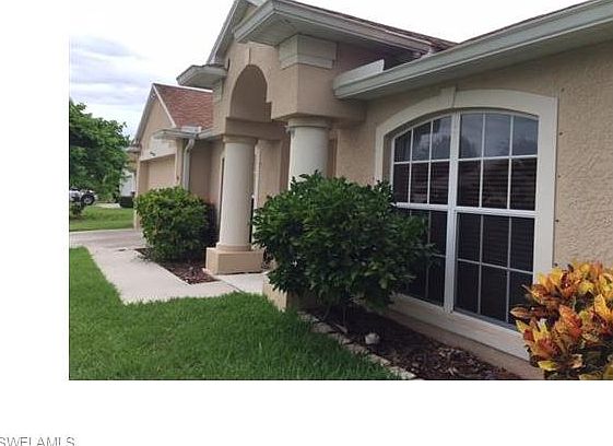2nd image of 314 SE 21st Pl