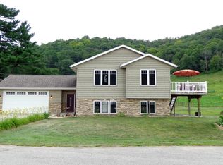 701 Spring Ct, Brownsville, MN 55919