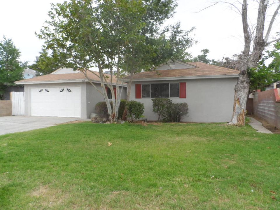 2nd image of 1809 E Avenue Q10