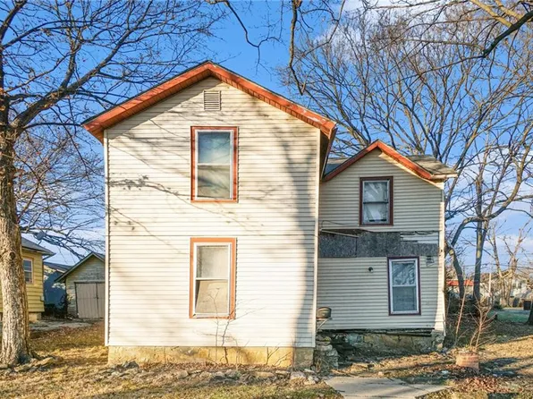235 W 7th Ave, Garnett, KS 66032