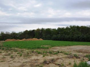 5725 Tower Terrace Rd NE, Cedar Rapids, IA 52411