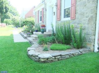 527 Glendale Cir, Springfield, PA 19064