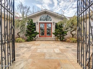 884 Breezy Oaks Drive, Toms River, NJ