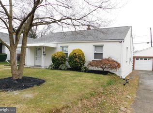 91 Florence Ave, Aston, PA 19014