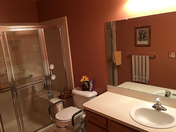 2nd image of 3604 Lexington Dr