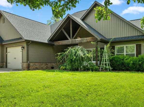 5142 Joe Ln, Rogers, AR 72756