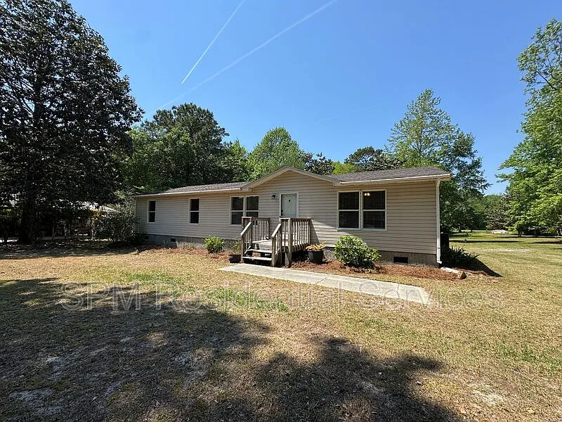 Building Photo - 792 Wildwood Cir