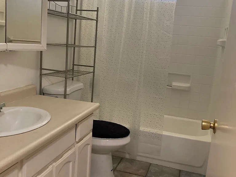 205 Wright Ln — Photo 7