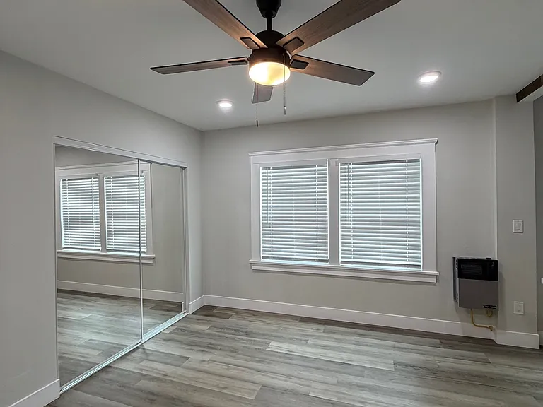 2171 Logan Ave #12 — Photo 3