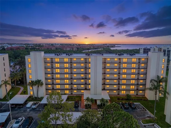 900 COVE CAY DRIVE #2B, CLEARWATER, FL 33760