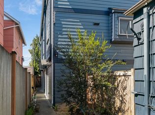 9223 17th Ave SW UNIT C, Seattle, WA 98106