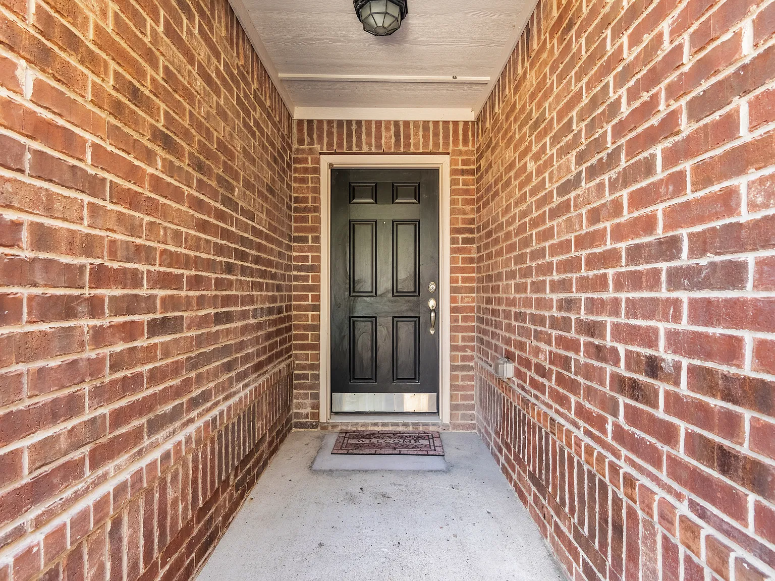4 bed, 1658 sqft, $2,250 — Photo 2