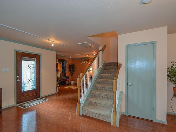 3rd image of 2522 Gable Hollow Ln