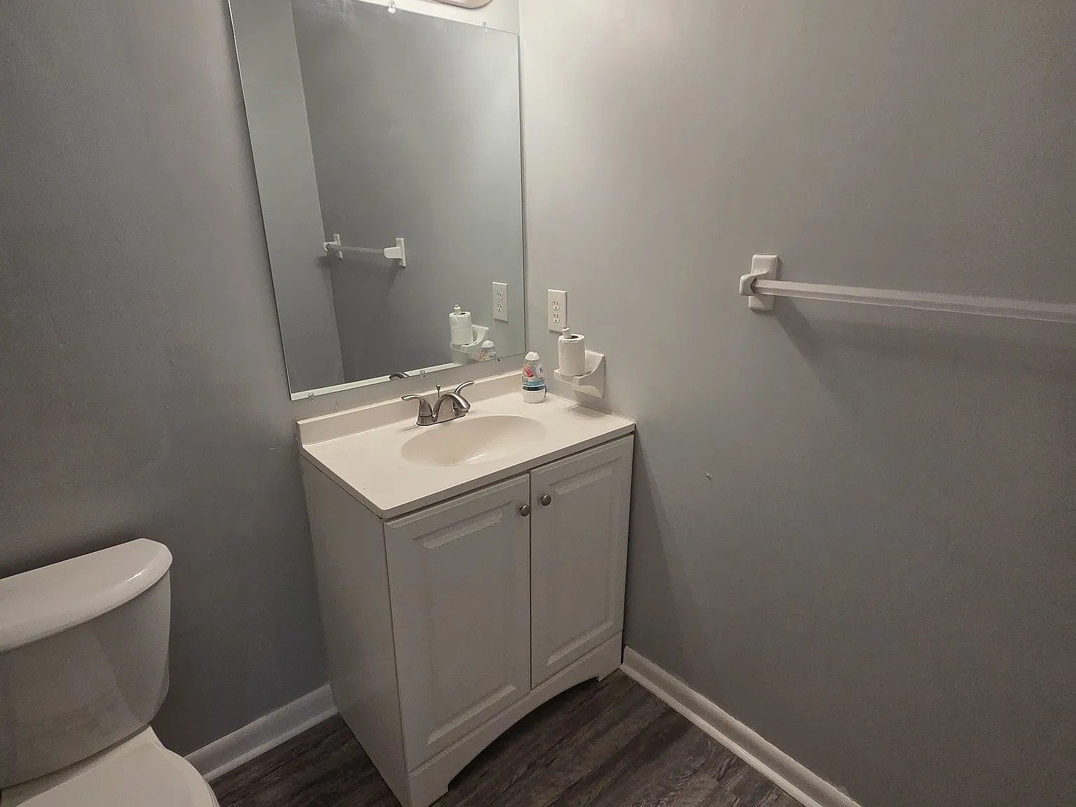2 bed, 1060 sqft, $1,800 — Photo 2