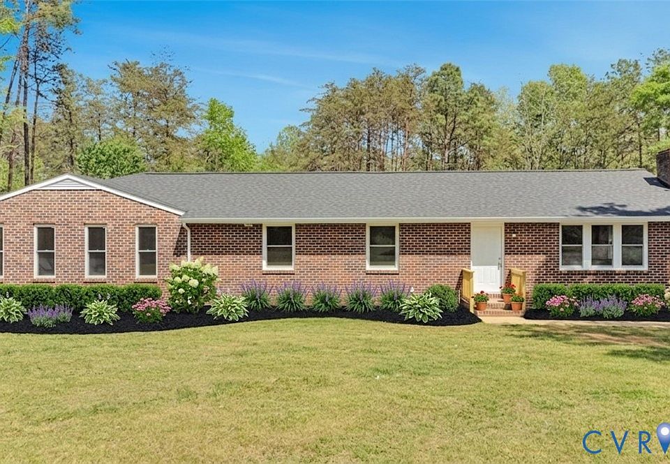 1st image of 16210 Laurel Brook Ln