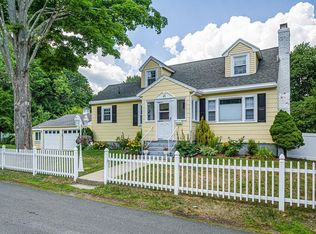 45 Park Ave, Reading, MA 01867