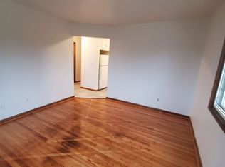 411 N Moreland Blvd APT 15, Waukesha, WI 53188