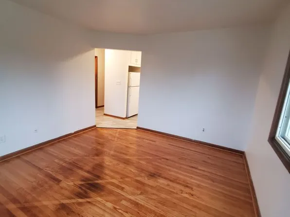 411 N Moreland Blvd - 20 unit, 411 N Moreland Blvd APT 15, Waukesha, WI 53188