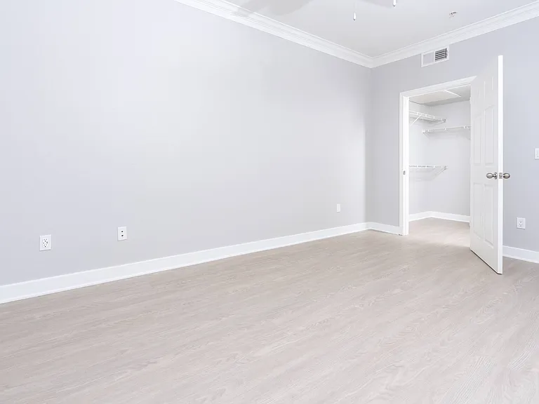 Paladia Luxury Apartments — Photo 168