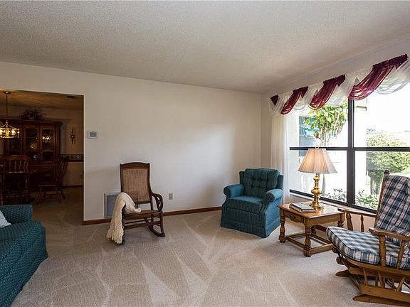 5th image of 8800 Aspen Ave