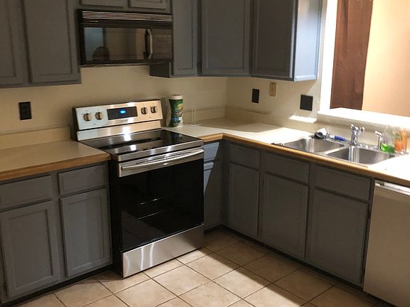 2nd image of 2424 Dalewood Ln