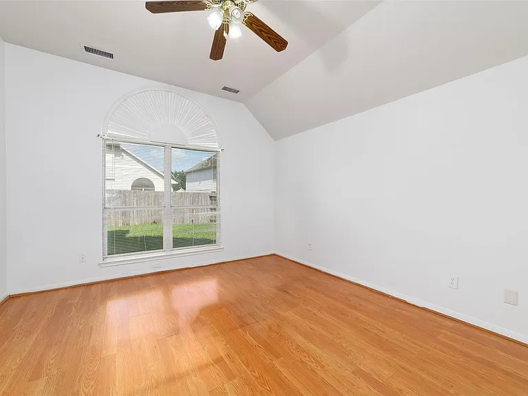 8207 Aliso Canyon Ln — Photo 15