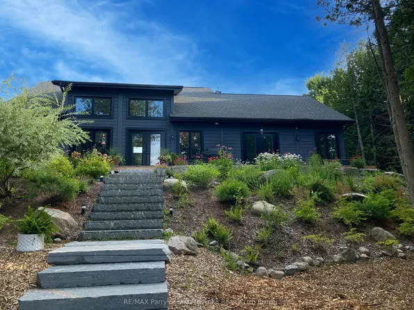 54 Lake Ridge Rd, Seguin, ON P0C 1J0